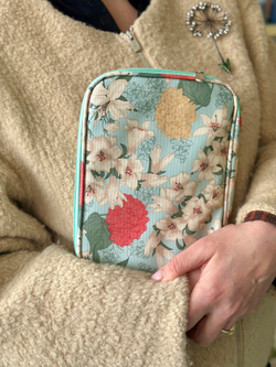 Пенал-оганайзер для хранения вязальных спиц и принадлежностей для рукоделия