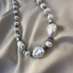 Колье-чокер "Гармония стихий" из натурального барочного жемчуга