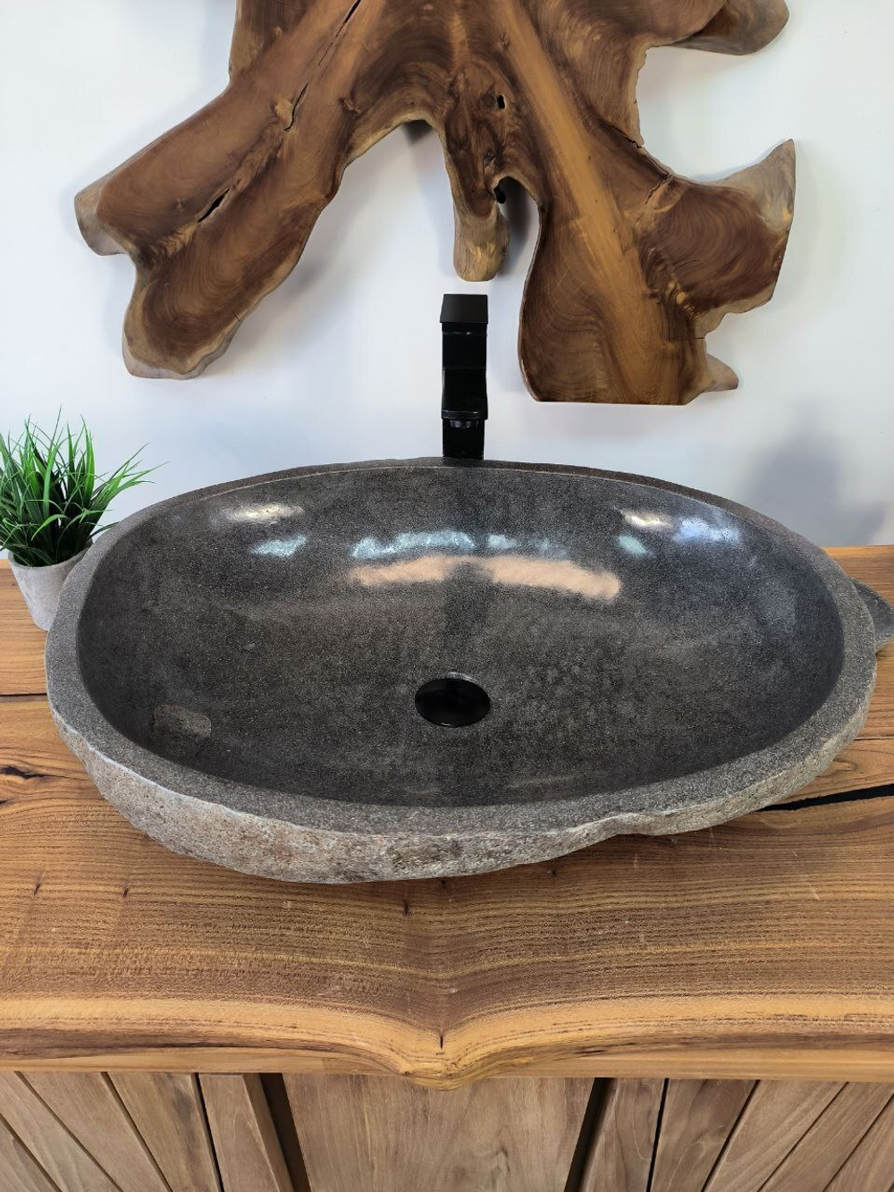 Раковина из речного камня RS-65806 64х46х15 из натурального камня