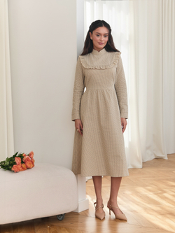 Платье с вшитой манишкой