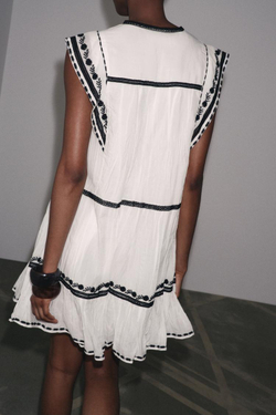 ZARA КОРОТКОЕ ПЛАТЬЕ С ВЫШИВКОЙ — ZW COLLECTION, ЭКРЮ