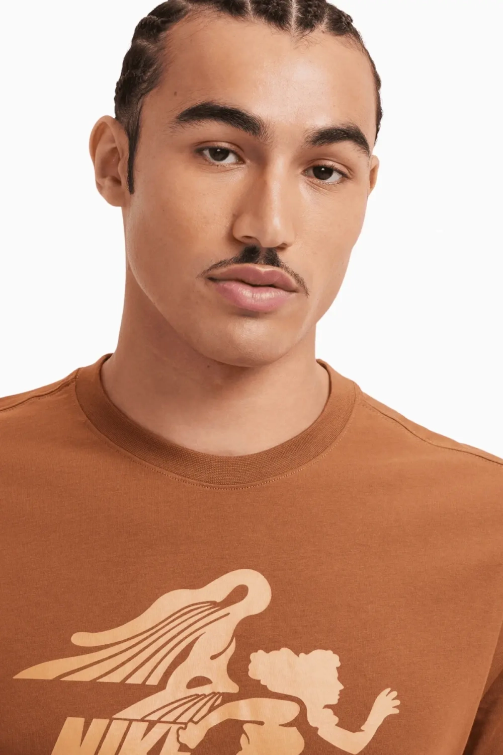 Футболка Nike Sportswear Club - коричневый