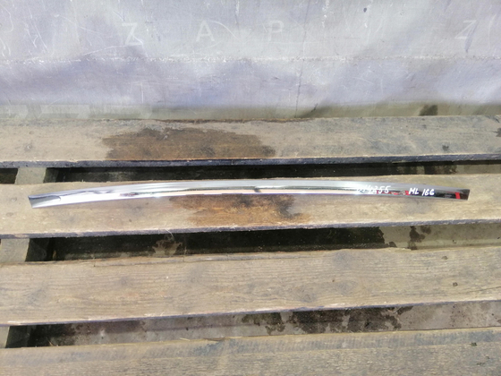 Молдинг крышки багажника Mercedes ML GLE (W166)  Б/У Оригинал A1667400193