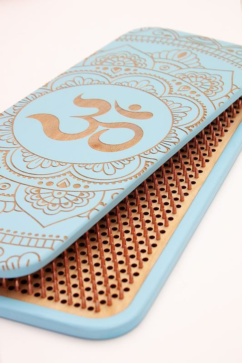 Доска садху Ом большой алюминиевые гвозди