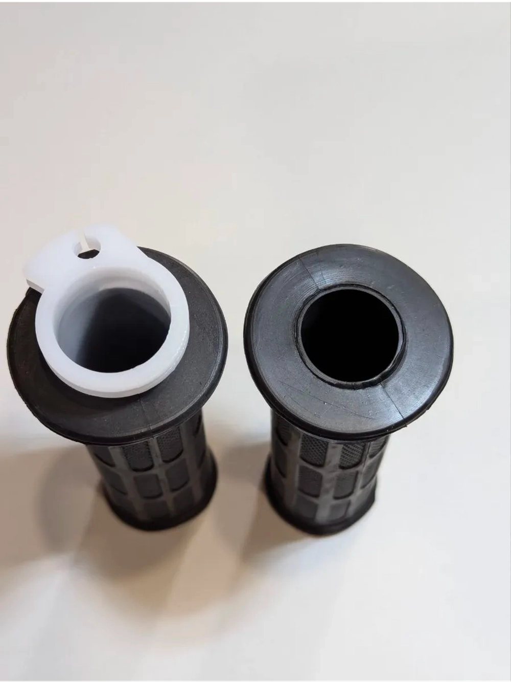 Грипсы руля мотоцикла 22мм. Износостойкие универсальные