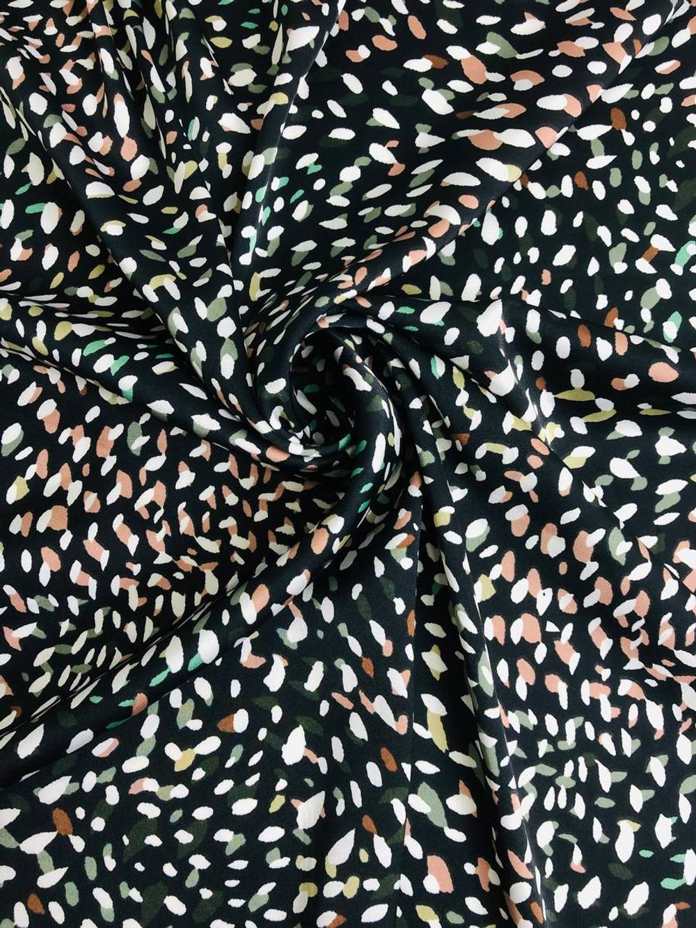 Плательная принт, пятна белый/серый/беж на черном BAVARIA D15