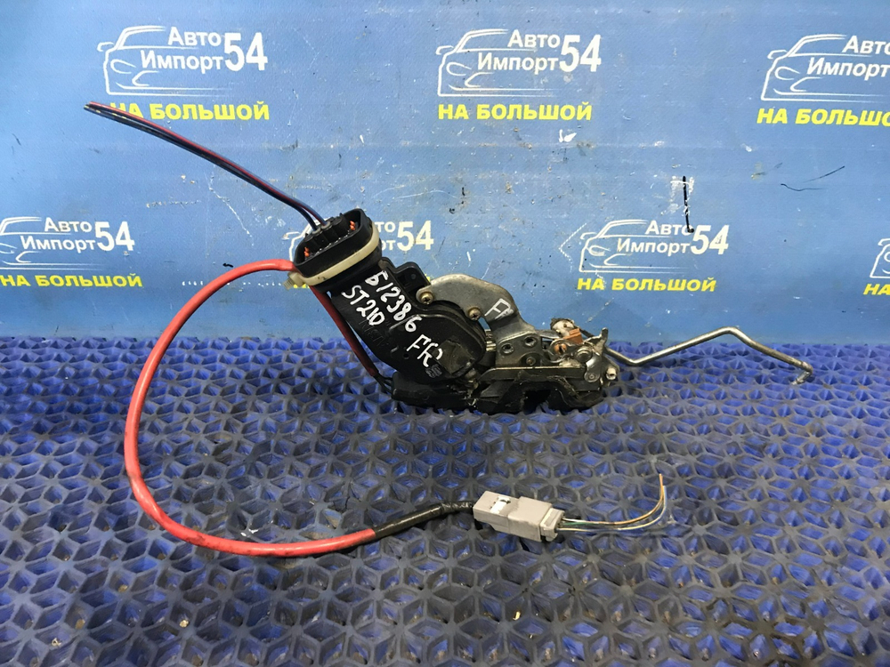 Замок двери передней правой TOYOTA CORONA PREMIO 1996-2001