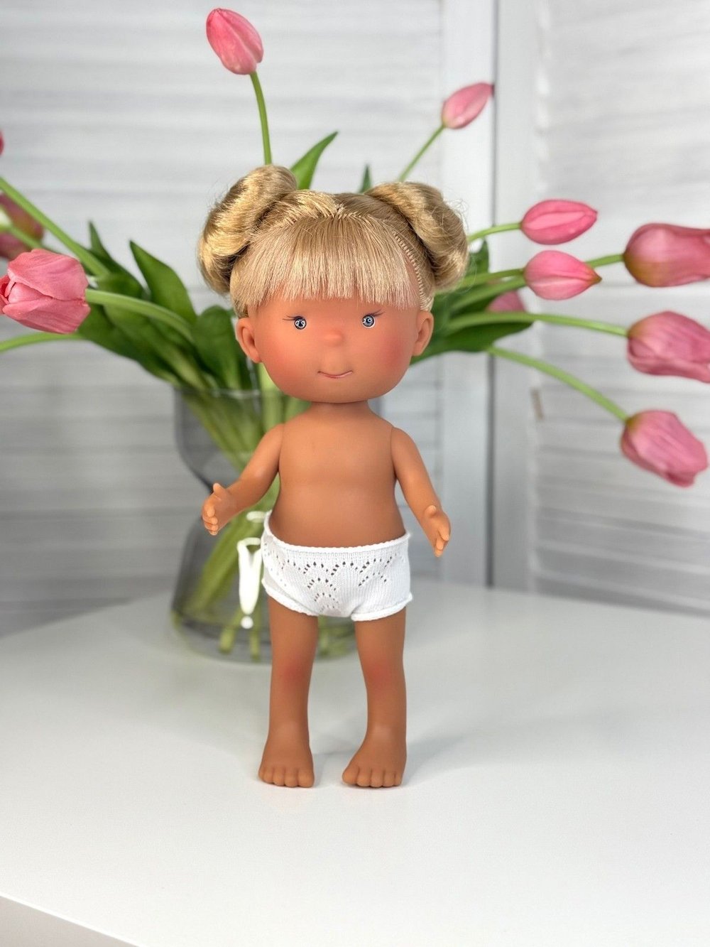 Кукла Nines виниловая 30см PIPPA LATINA без одежды (2899WL4)