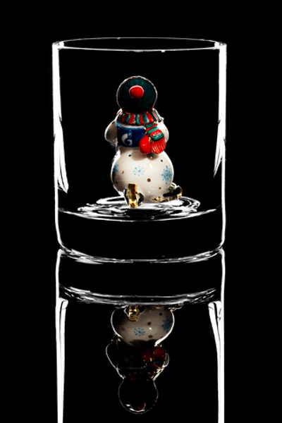 Бокал для виски. "Снеговик на коньках". С логотипом компании. Газпром. 