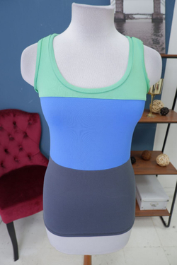 Топ спортивный комбинированный 42-44 размер