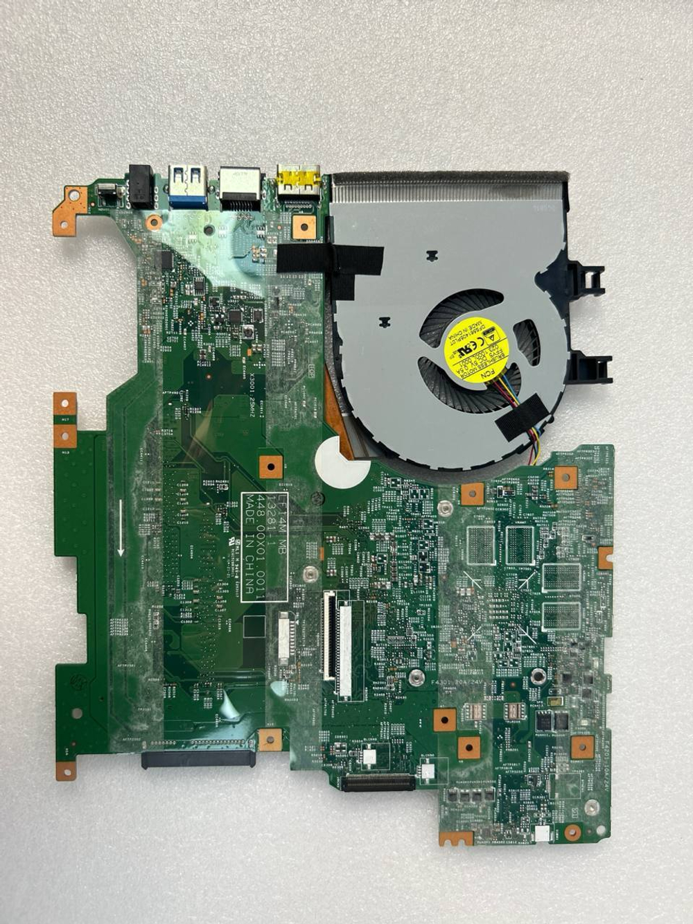 Материнская плата для ноутбука Lenovo Flex 2-15 Intel Core I3-4010U N-BL W8P GeForce GT820M 2G (5B20F85983), оригинал