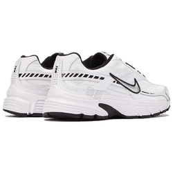 Женские кроссовки Nike Initiator 'Cream White Black' FQ6873-101
