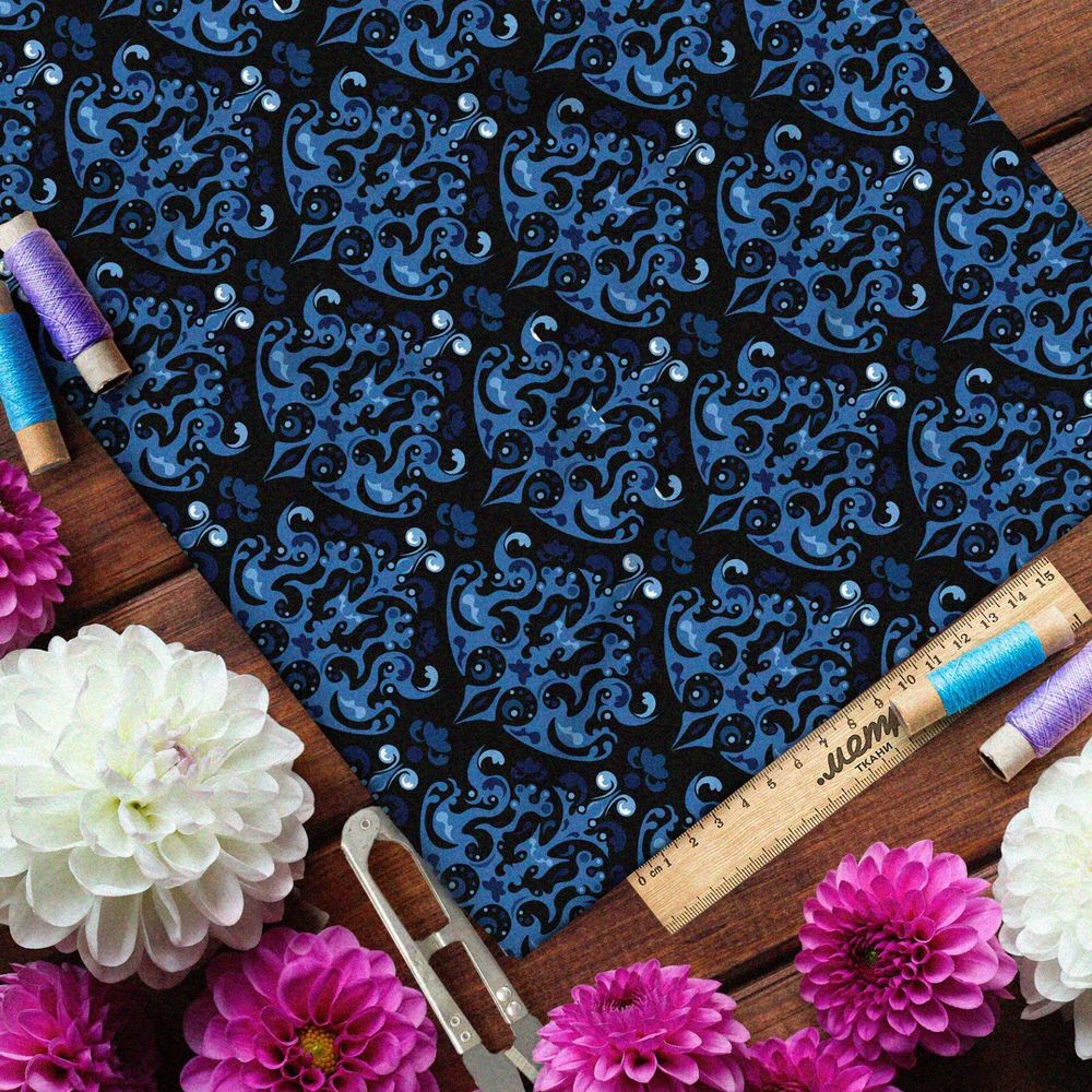 Ткань мембрана симметричный изогнутый узор на тёмно-синем фоне