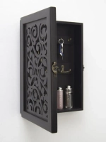 Ключница настенная в прихожую закрытая