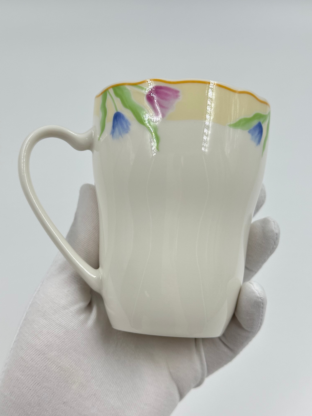 Кружка с жёлтой каймой Givenchy by Yamaka