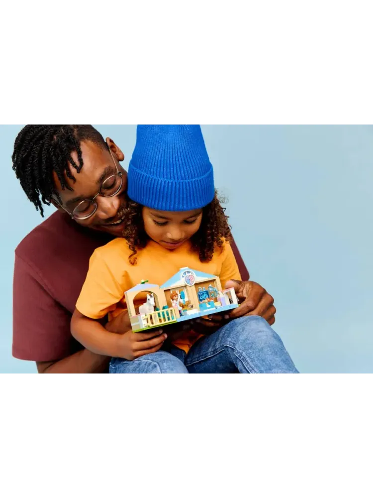 Конструктор Friends 42696 Ветеринарная клиника для животных