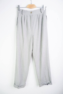 Брюки плотные, маркировка М, визуально на 46 размер