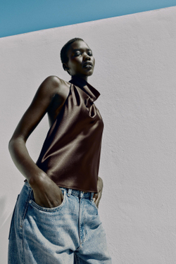 ZARA АТЛАСНЫЙ ТОП С ГОРЛОВИНОЙ ХАЛТЕР, КОРИЧЕВЫЙ