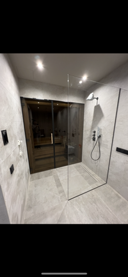 Перегородка из стекла для саны