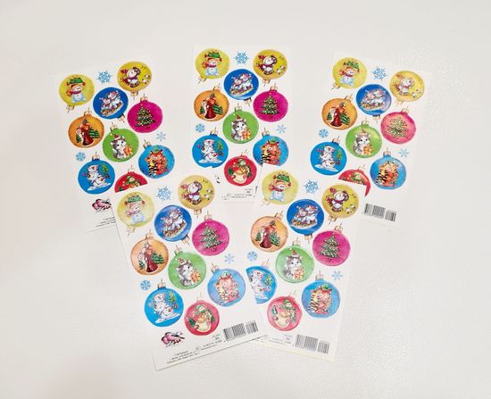 Набор новогодних наклеек шарики, 5 штук