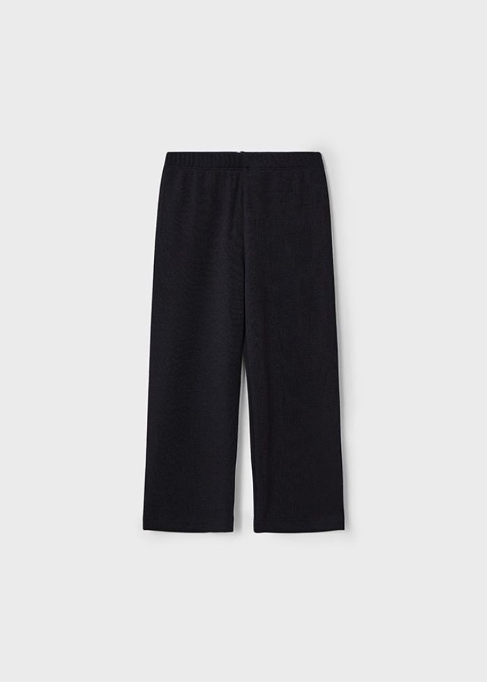 футболка с леггинсами и брюками