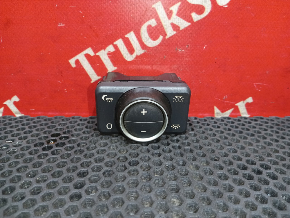 Блок управления внутренним освещением 2019г