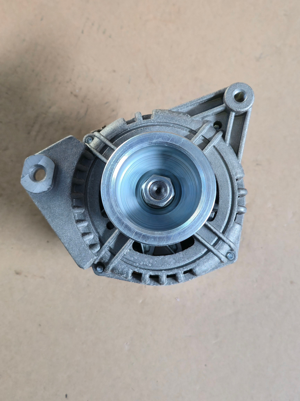 Генератор ЯМЗ-534, 536 28В 90А БАТЭ