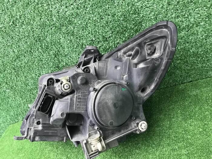 Фара правая Mercedes V W447 (2014-н.в.) LED