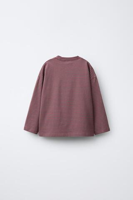 ZARA ФУТБОЛКА С ПОЛОСАТЫМ ПРИНТОМ, СЕРО-ГРАНАТОВЫЙ