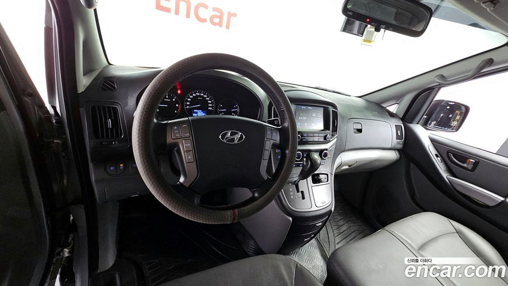 Hyundai The New Grand Starex Van 3-х местный (12.2020)
