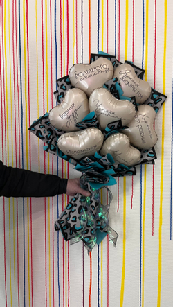 Шикарный б букет в леопардовой бумаге