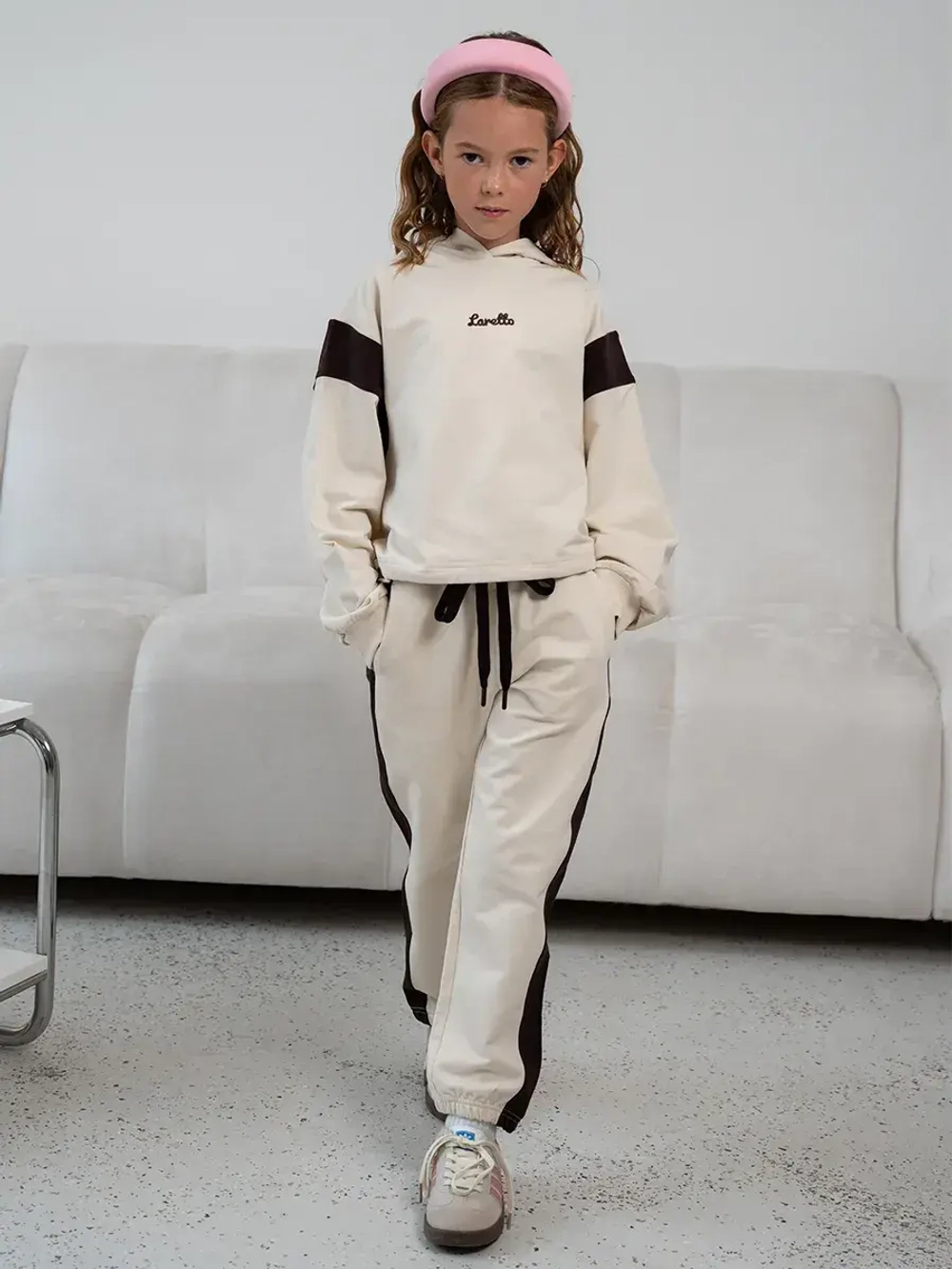 Спортивный костюм для девочки подростка