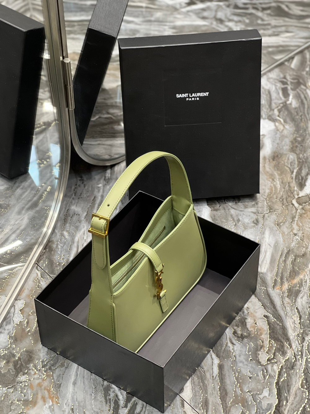 Saint Laurent Le 5 à 7 Hobo Bag