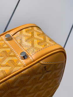 Goyard Saint Jeanne 27 cm