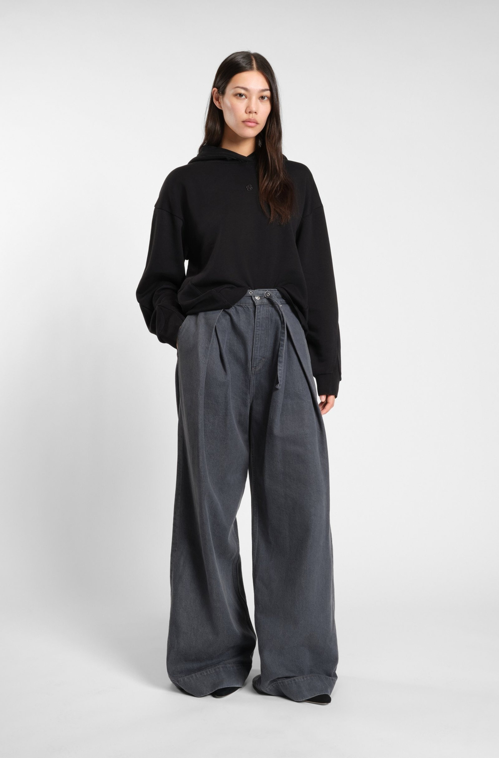 Худи женское BOSS Essaga