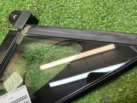 Форточка передняя левая Hongqi H9 (2020-н.в.)