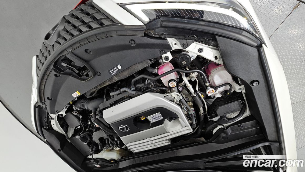 Lexus UX250h 2.0 2WD (01.2020)