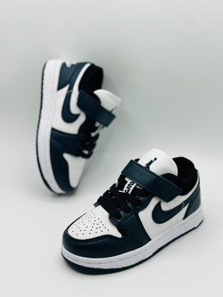 Детские кроссовки Nike Air Jordan Kids