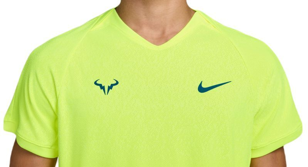 Мужская теннисная футболка Nike Court Rafa Dri-Fit - желтый
