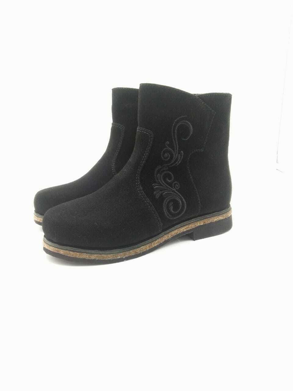 40 Унты-ботиночки из замши на молнии