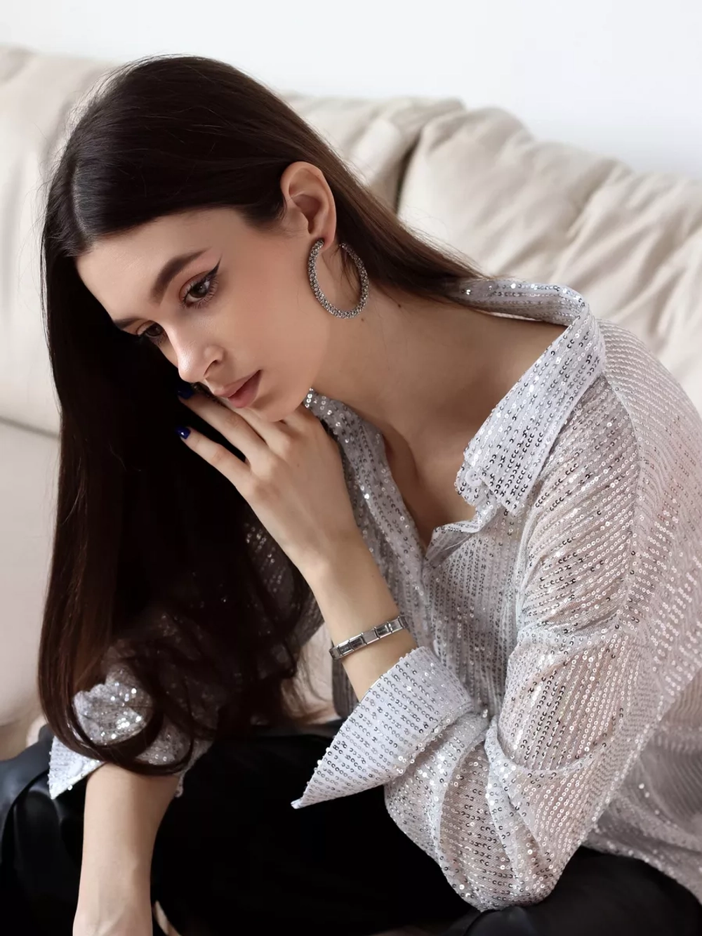 Блузка с пайетками