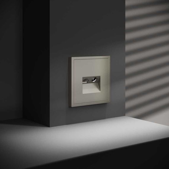 Розетка телевизионная встраиваемая Voltum S70 TV+RJ45 кат. 6 шелк VLS060704