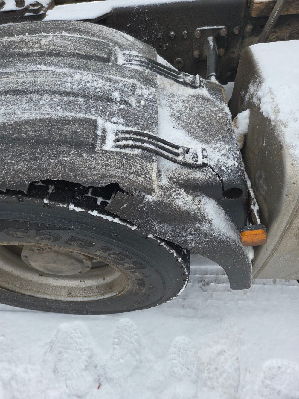 Shacman (Shaanxi) SX* 6x4 Седельный тягач SX42584V324 (Дизельный, 11,6 л, 423 л.с., МТ)