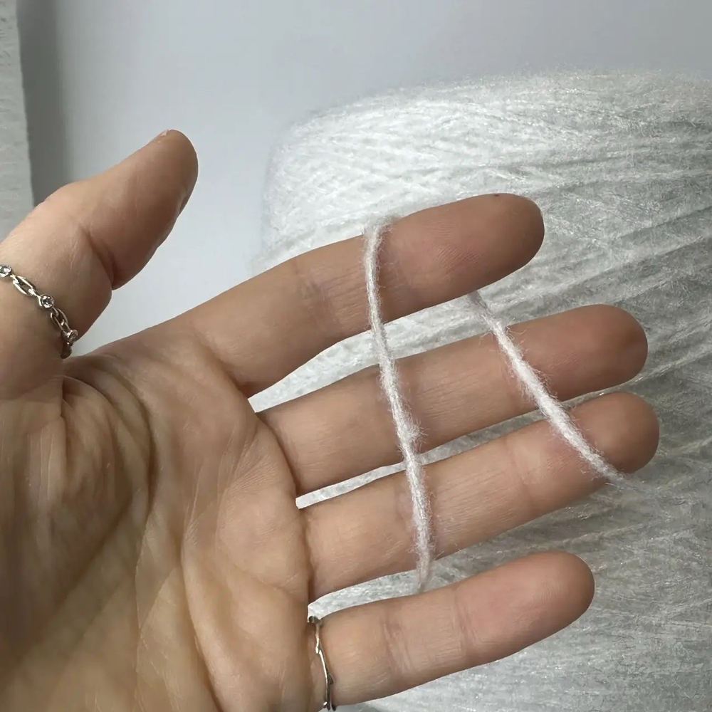 MONROE - Be.Mi.Va. SPA; люрекс, п/а; 300м/100гр; шнурок; col. SNOWFLAKE, цвет: белый; S501