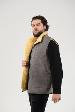 Мужской жилет из овчины
