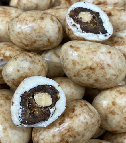 Финик с миндалем тирамису в кондитерской глазури 100г