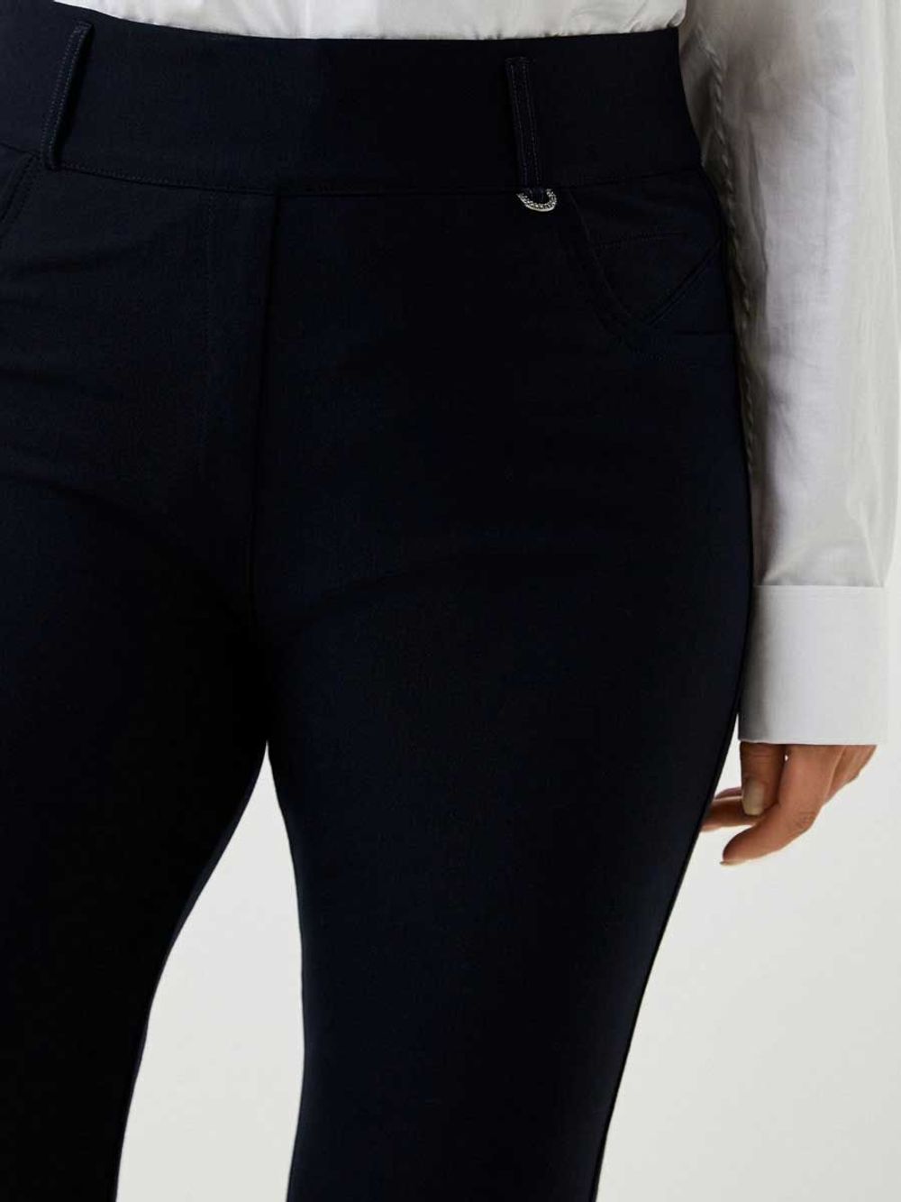 Брюки  трикотажные классические