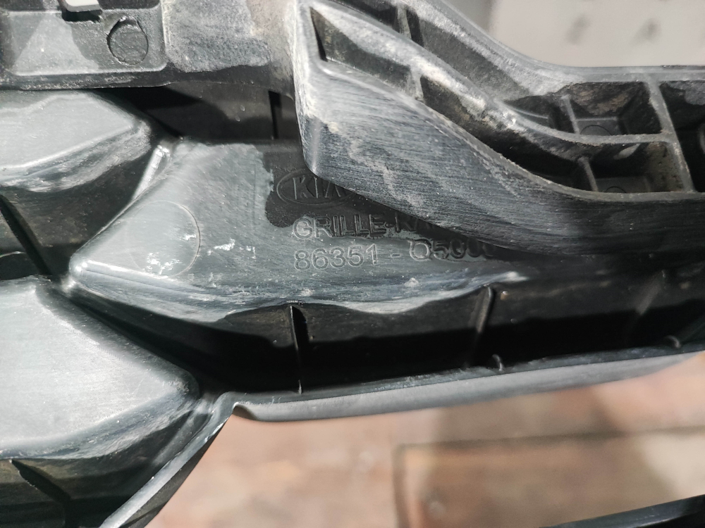 Решетка радиатора Kia Seltos 19-25 Б/У Оригинал 86350Q5000