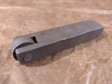 Державка суппортная для накатки 20х30х120, 1 ролик 28х11х10, шаг 1.0 прямая