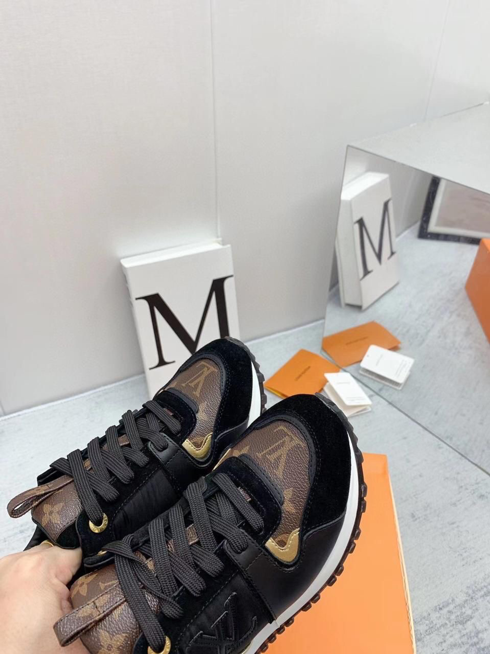 Кроссовки Louis Vuitton
